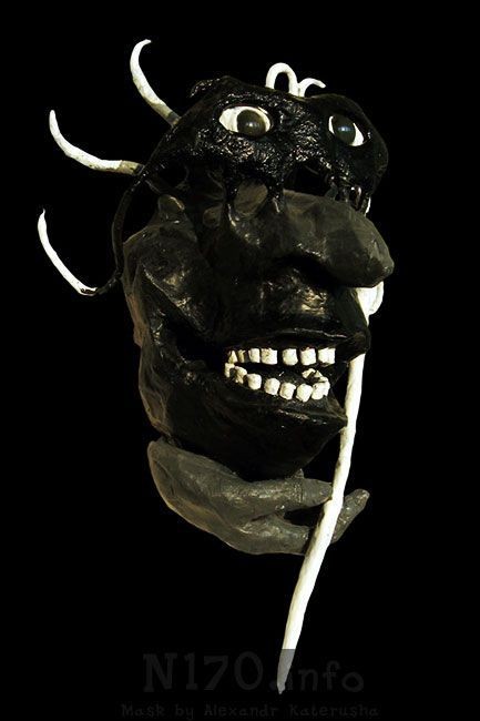 Лорнет - маска Александра Катеруши (www.fisionomicus.com)