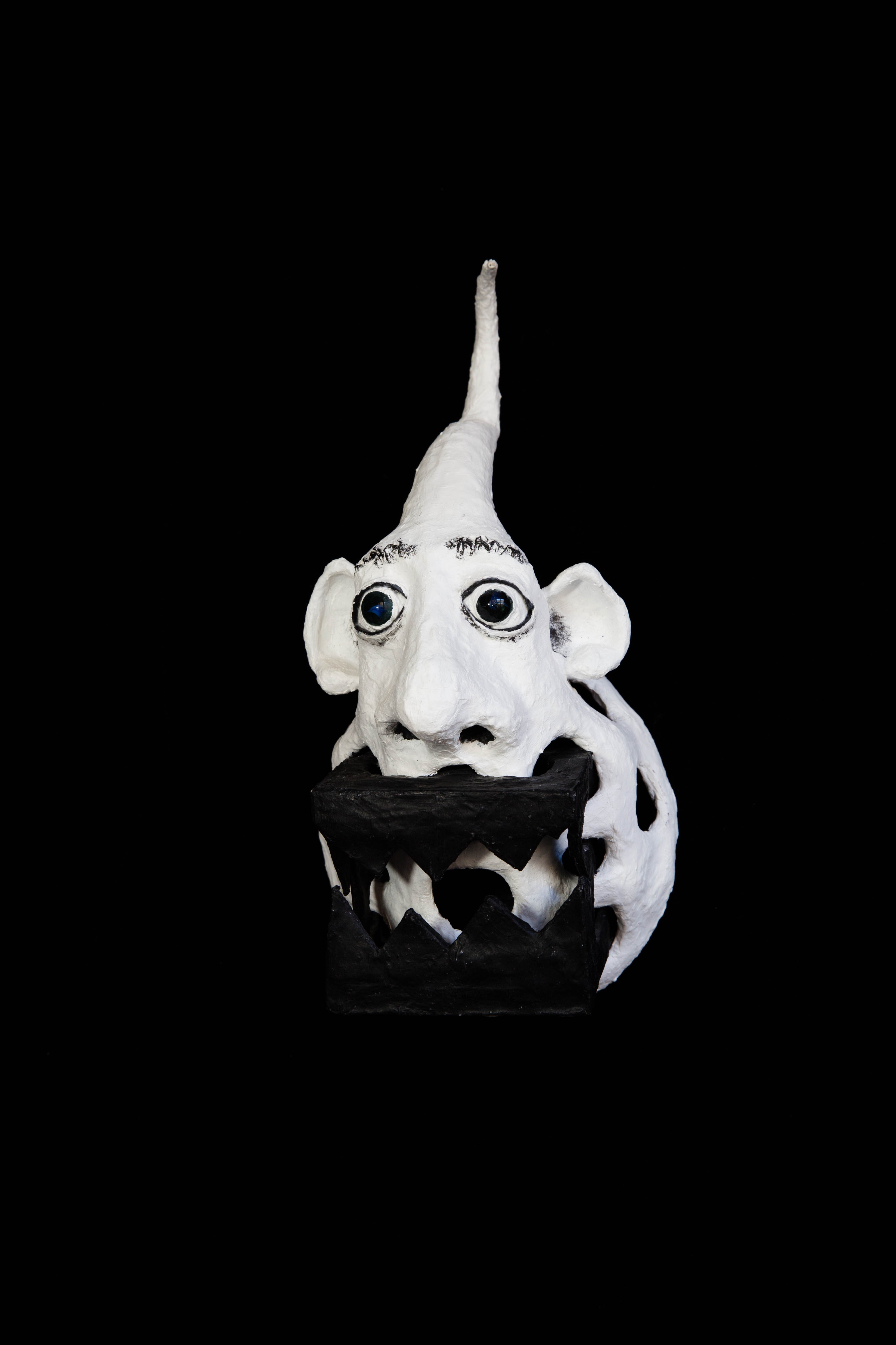 Стиснутые челюсти - маска Александра Катеруши (www.fisionomicus.com)